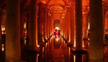 Βυθισμένο ανάκτορο